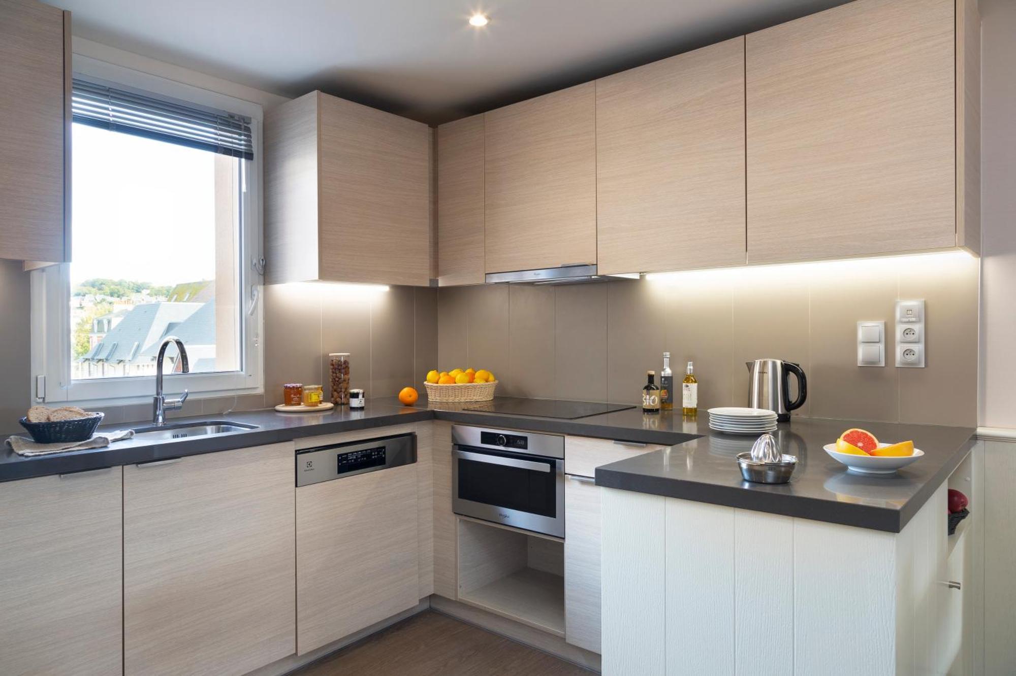 Residence Pierre & Vacances Premium Presqu'Ile De La Touques Deauville Exterior foto A modern kitchen